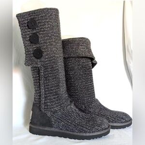 UGG Classic Cardy Knit Boots Women’s Size 7 Gray Tall Sweater Style